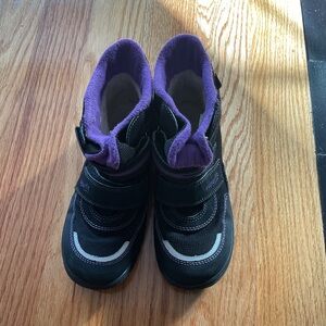 Superfit Purple winter waterproof girl’s Boots size 4 eu size 35